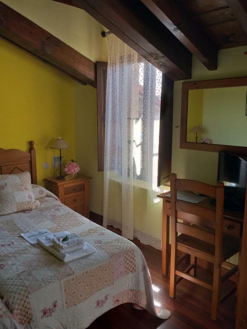 Posada Rural Entreโกมิญาส ภายนอก รูปภาพ